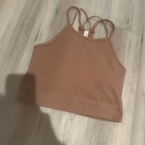 women’s workout tank